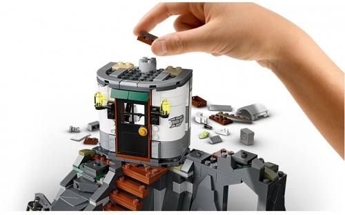 Farul intunericului 70431 LEGO Hidden Side