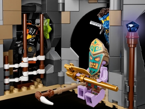 Satul Strajerilor 71747 LEGO Ninjago 