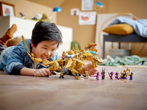 Ultra Dragonul de Aur al lui Lloyd 71774 LEGO Ninjago