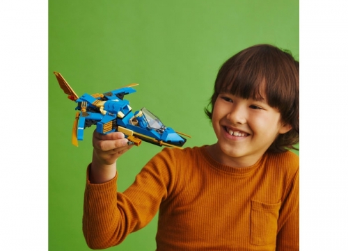 Avionul cu reactie Fulger EVO al lui Jay 71784 LEGO Ninjago 