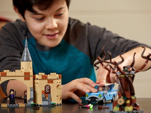 Salcia Batausa de la Hogwarts 75953 LEGO Harry Potter