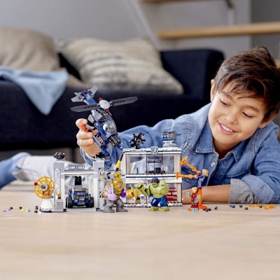 Batalia combinata a Razbunatorilor 76131 LEGO Marvel Avengers