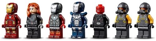 Lupta din turn a Razbunatorilor 76166 LEGO Marvel Super Heroes 