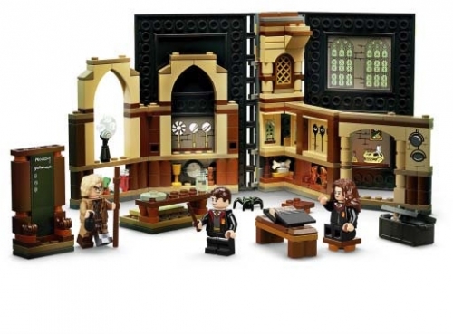 Ora de aparare contra magiei negre 76397 LEGO Harry Potter 