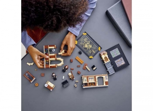Ora de aparare contra magiei negre 76397 LEGO Harry Potter 