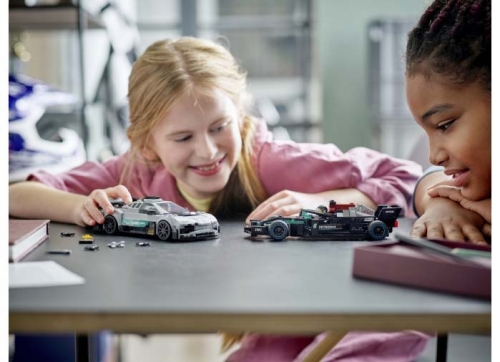 Pachet dublu Mercedes 76909 LEGO Speed Champions 