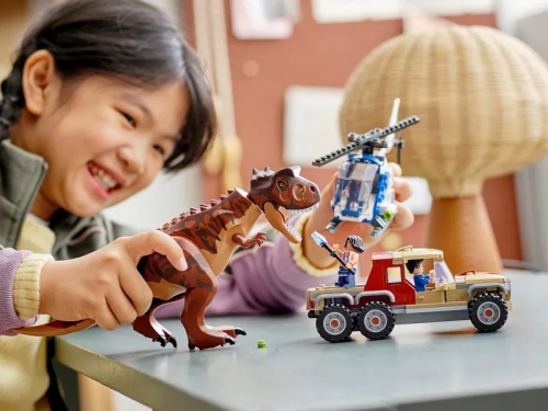 Urmarirea dinozaurului Carnotaurus 76941 LEGO Jurassic World
