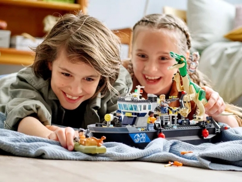Evadarea cu barca a dinozaurului Baroyonyx 76942 LEGO Jurassic World 