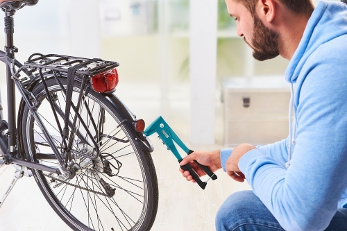 Cleste nituit Novus N-10 pentru incepatori si nituri oarbe 60 buc 