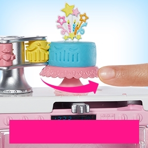 Papusa cu accesorii Cofetarie Barbie