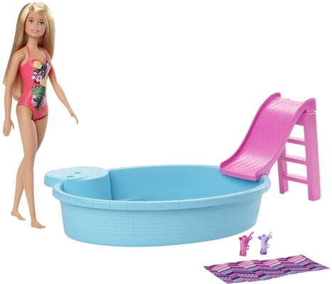 Papusa cu piscina Barbie