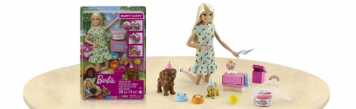Papusa Family papusa cu catelusi Barbie