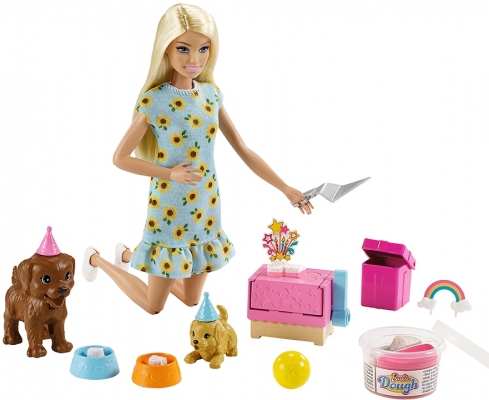 Papusa Family papusa cu catelusi Barbie