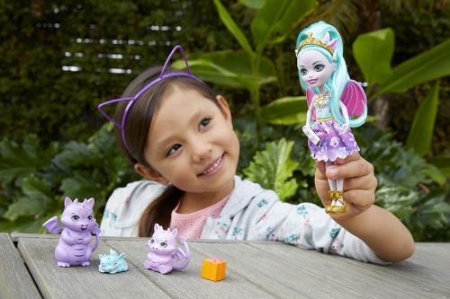 Papusa Royal cu animalute - familia dragonilor Enchantimals