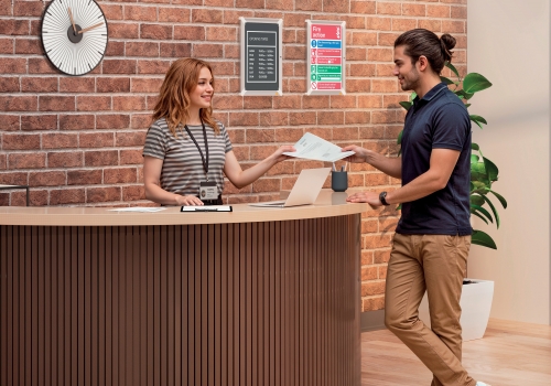 Rama pentru perete NOBO Premium Plus, aluminiu, cu cheie, A4, gri