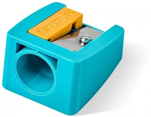 Creioane colorate 3 in 1 + ascutitoare Noris Buddy, 12 culori/set Staedtler