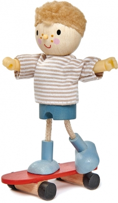Figurina Edward si Skateboard-ul, din lemn premium, Tender Leaf Toys 