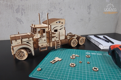 Puzzle 3D, lemn, mecanic Camion VM-03, 541 piese, Ugears 