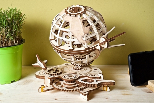 Puzzle 3D, lemn, mecanic Glob pamantesc, 184 piese, Ugears 