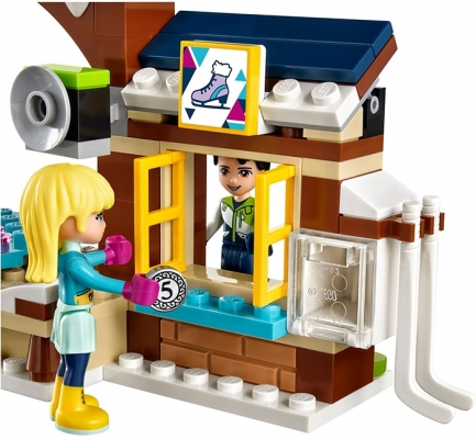 Patinoarul statiunii de iarna 41322 LEGO Friends