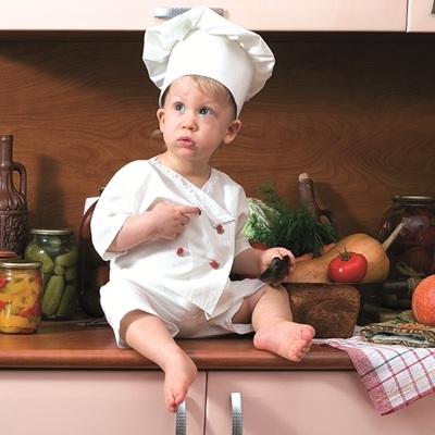 Calendar cu imagini Kids, 31.5 x 48 cm, 12 file, 2027