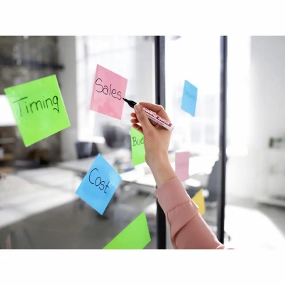 Marker permanent Edding 3000, varf rotund 1.5-3 mm, albastru