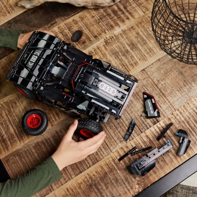 Audi RS Q e-tron 42160 LEGO Technic