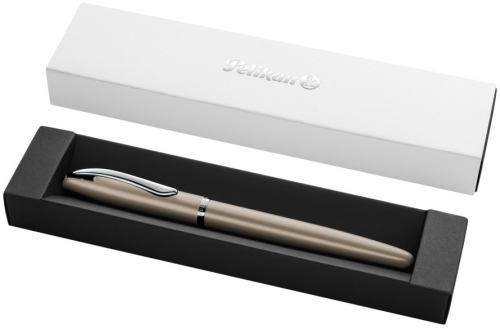 Roller Jazz Noble Elegance Taupe, 1 rezerva roller Pelikan 338 inclusa, cerneala albastra corectabila, varf M, in cutie pentru cadou