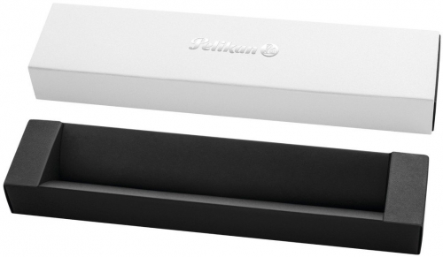 Stilou Classic M200 cu piston, penita M si accesorii placate cu aur, corp negru, Pelikan