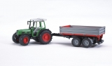 Jucarie Tractor Fendt 209 S cu remorca basculabila Bruder 