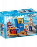 Familie La Aparatul De Check In Playmobil