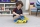 Set Charged Up cu figurina Chase cu masina care se transforma Patrula Catelusilor Spin Master